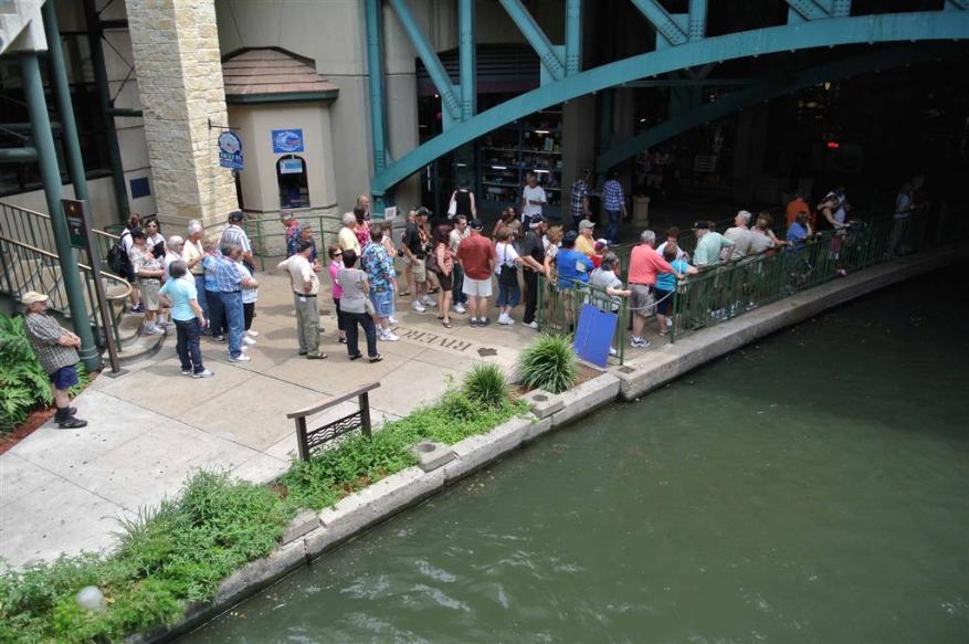 71st Members Lined Up For The Riverboat Ride - Photo courtesy of Greg & Chau Farris.