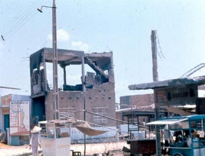 I took these photos just beyond the Newport Bridge heading toward Saigon and Gia Din. The area sustained some damage during the Tet 68 offense.