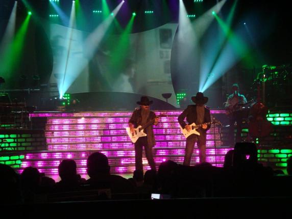 Photo courtesy of Al & Carol Furtado.