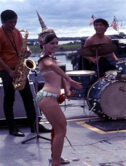 Above And Below - Some Of The Shows At Ben Keo