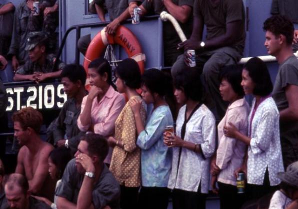 Mess Hall Girls Watching The Show