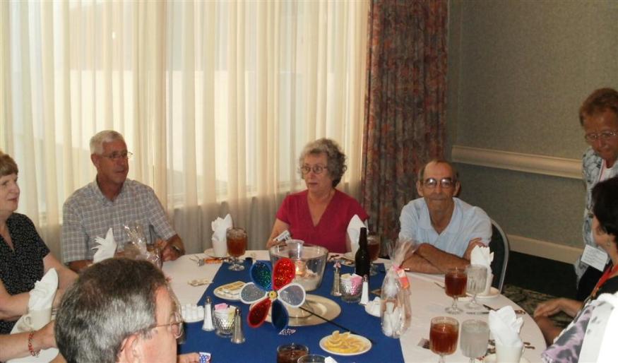 Brenda & Harry Shelton - Elaine & Dean Thome - Photo Courtesy of Tom & Vickie Reckers